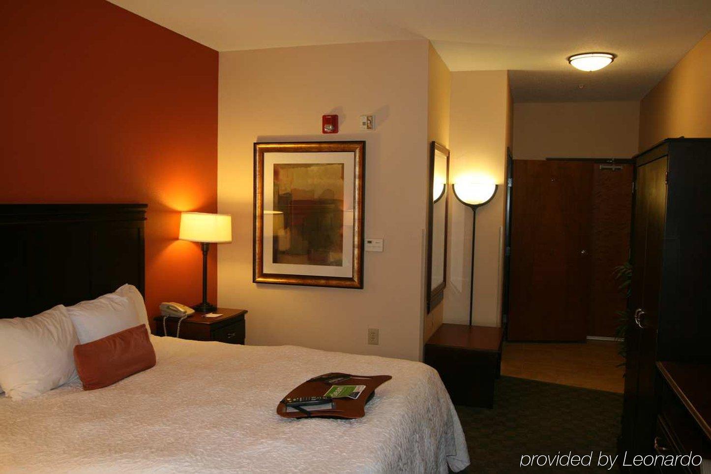 Hampton Inn & Suites מונסטר חדר תמונה